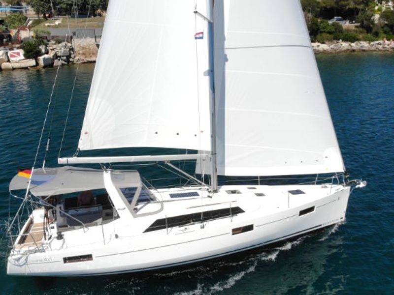 Photo of undefined, image 1 of 19