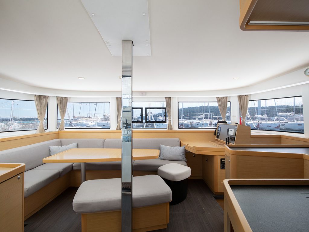 Boat picture 9
