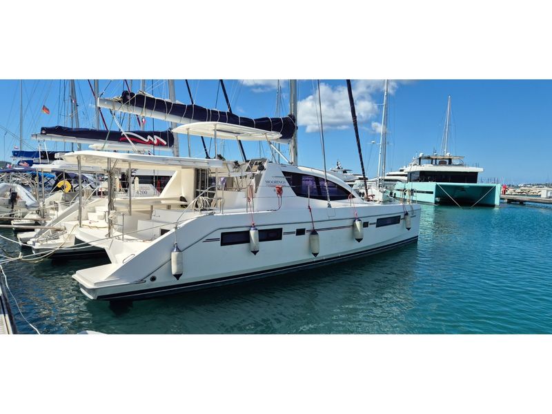 Boat image