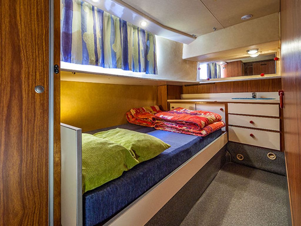 Boat picture 16