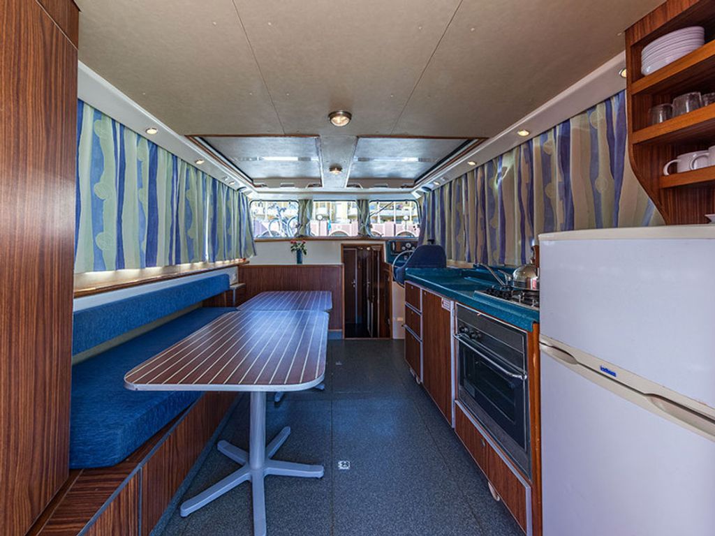 Boat picture 17