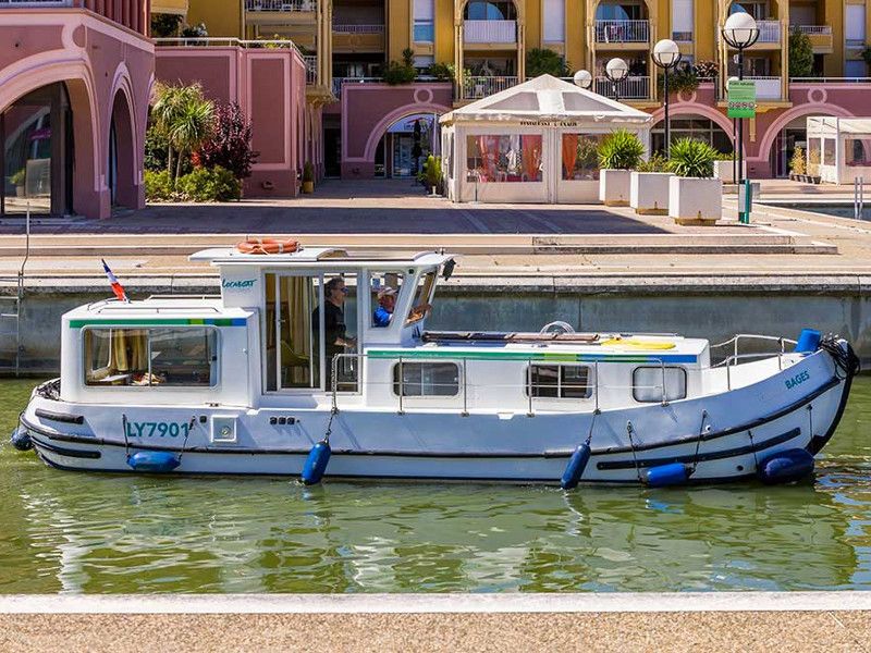 Boat image