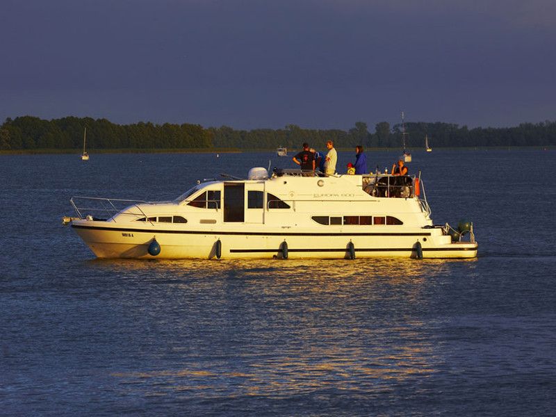 Boat image