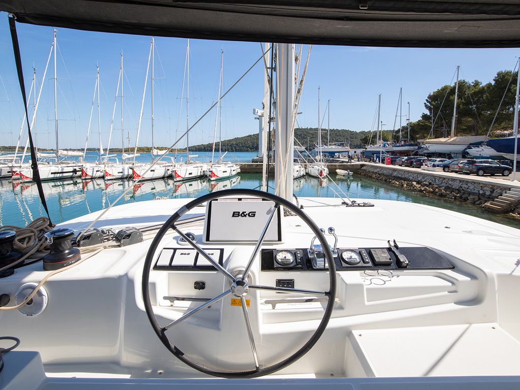 Boat picture 9