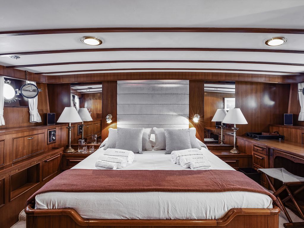 Boat picture 12