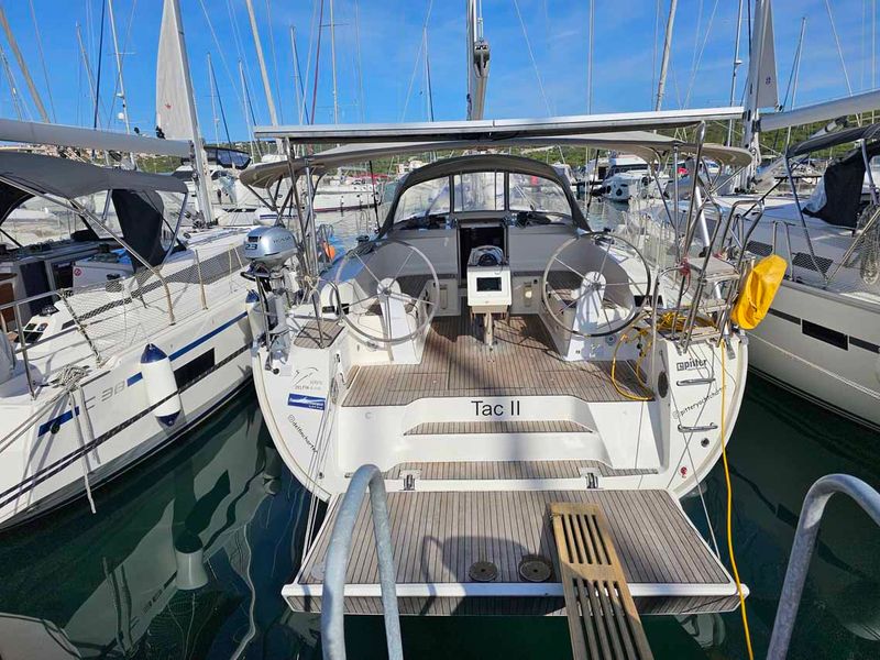 Photo of undefined, image 1 of 19