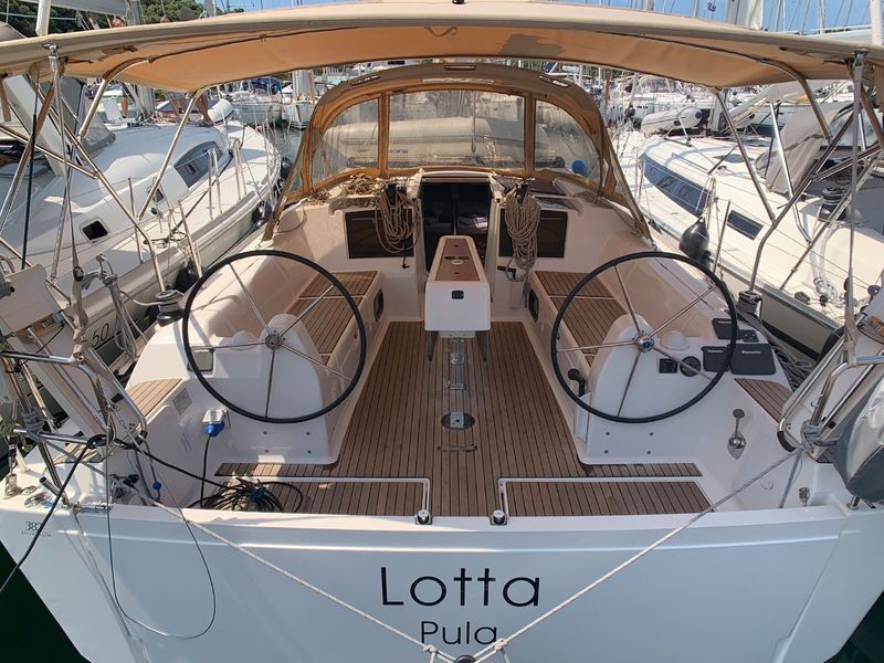 Photo of undefined, image 1 of 22