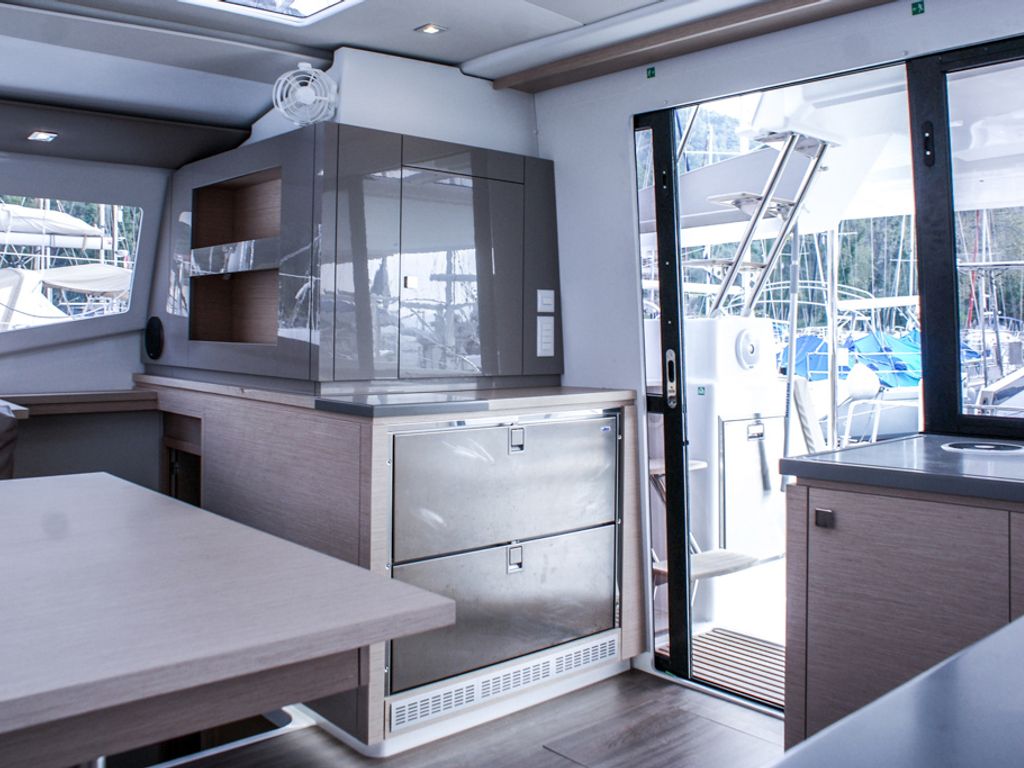 Boat picture 13