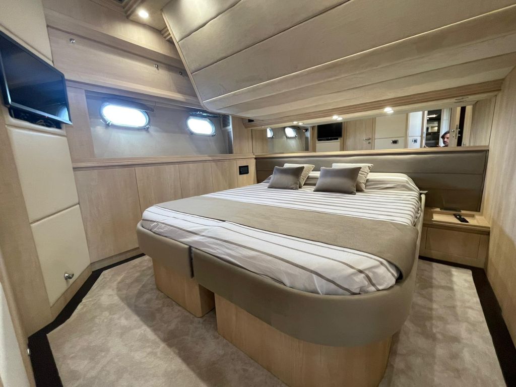 Boat picture 9
