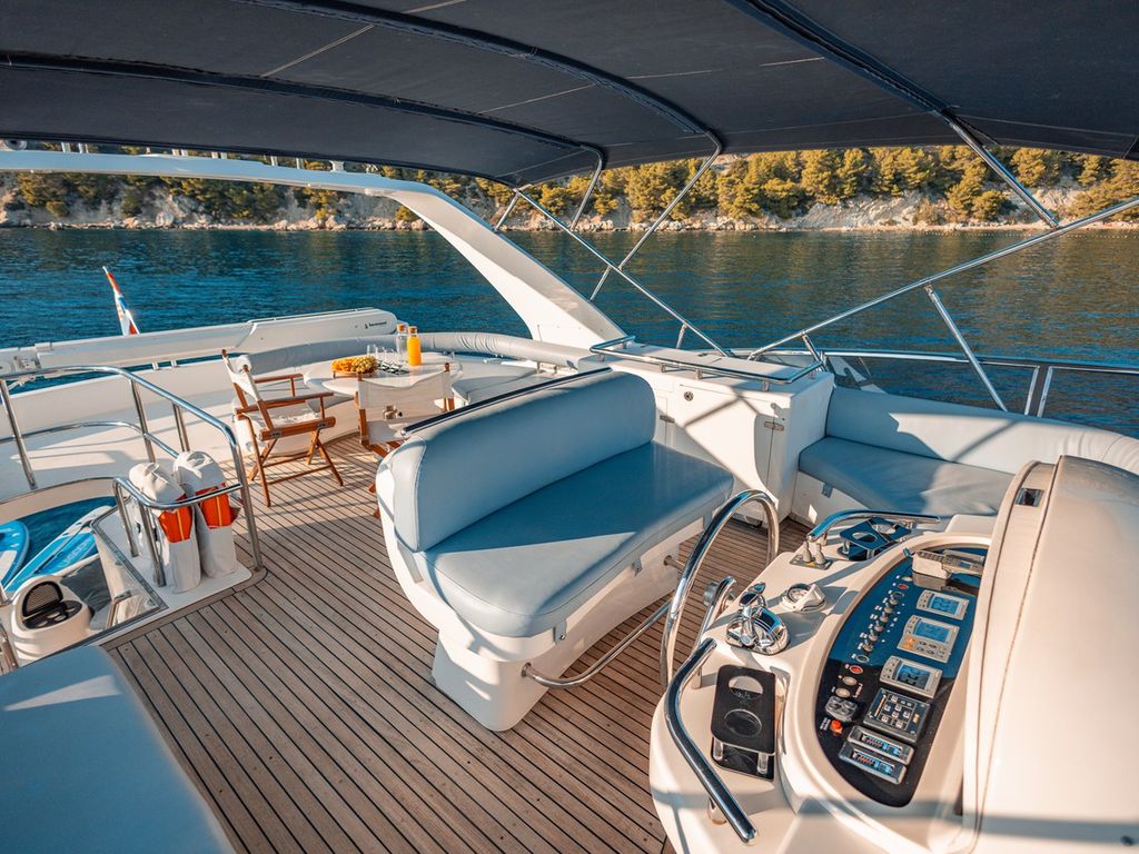 Boat picture 9