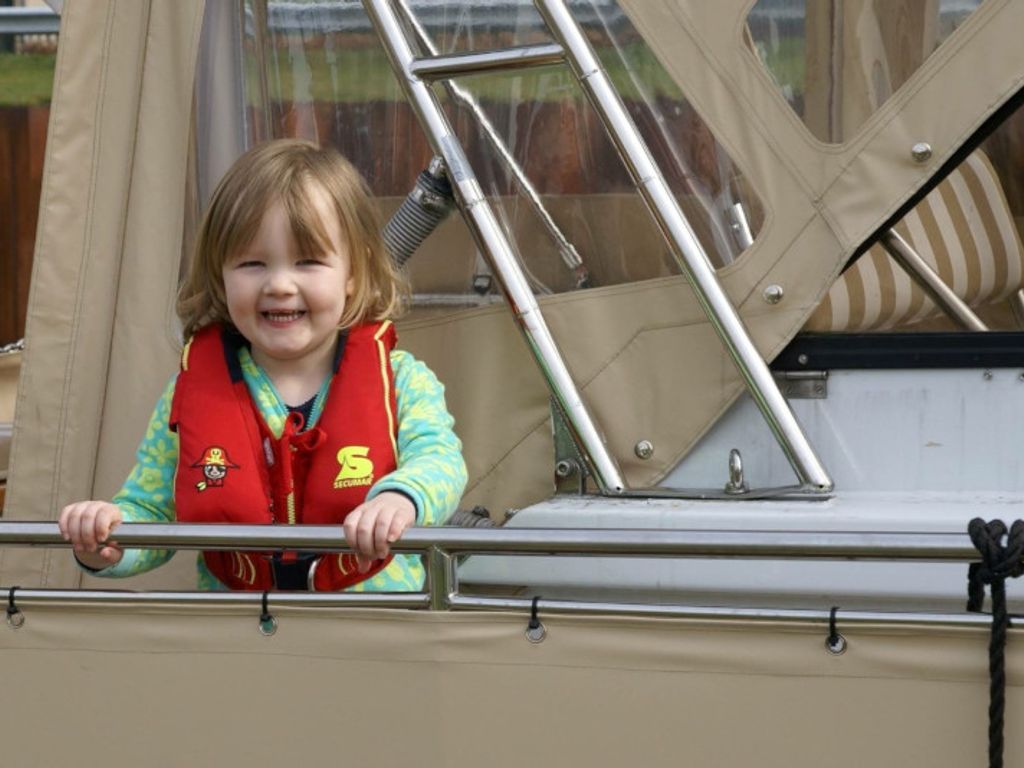 Boat picture 17