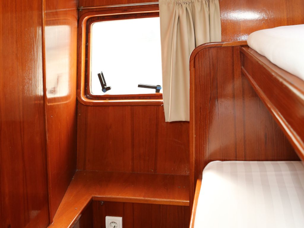 Boat picture 10