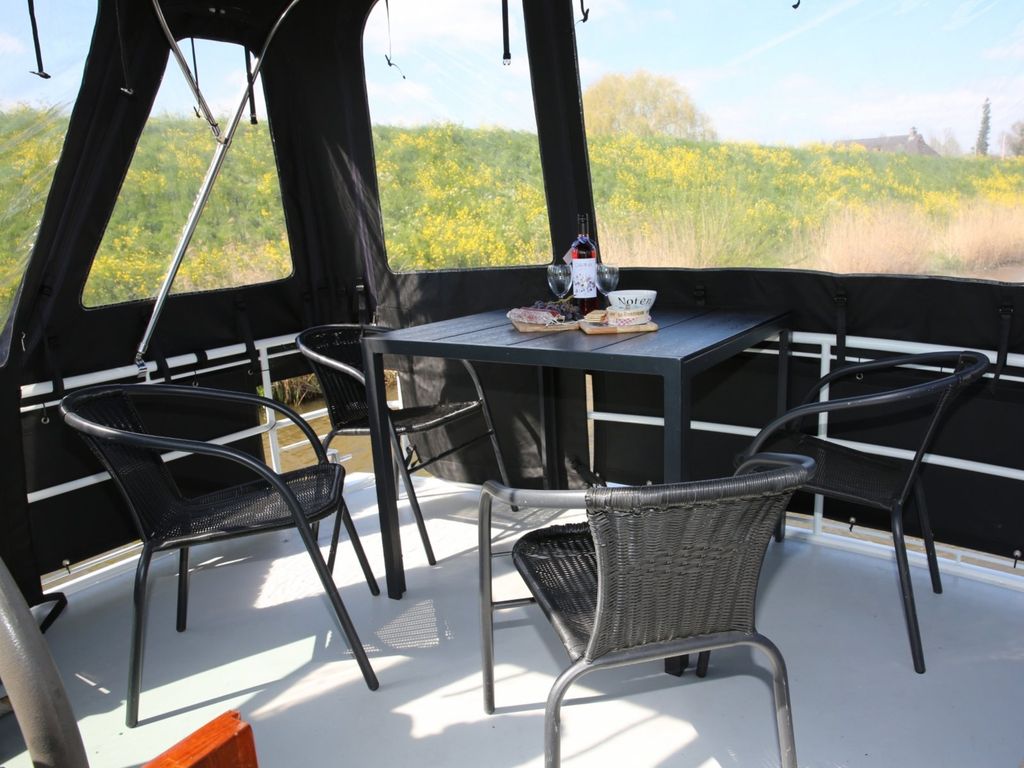 Boat picture 17
