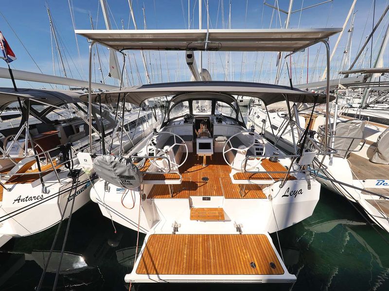 Photo of undefined, image 1 of 31