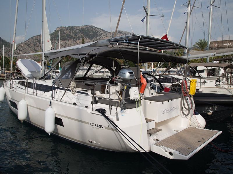 Photo of undefined, image 1 of 10