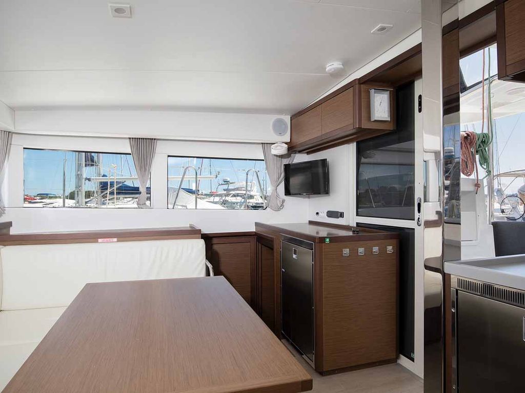 Boat picture 16