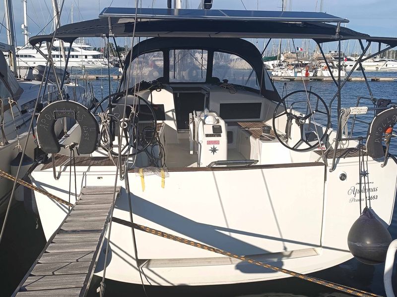 Photo of undefined, image 1 of 22