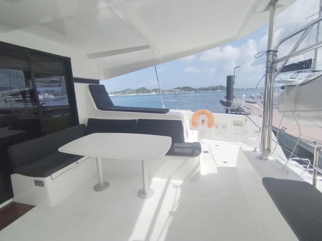 Boat picture 9