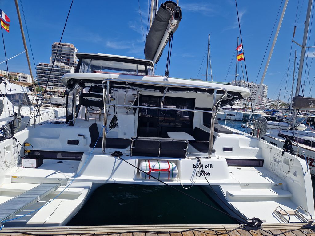 Boat picture 9
