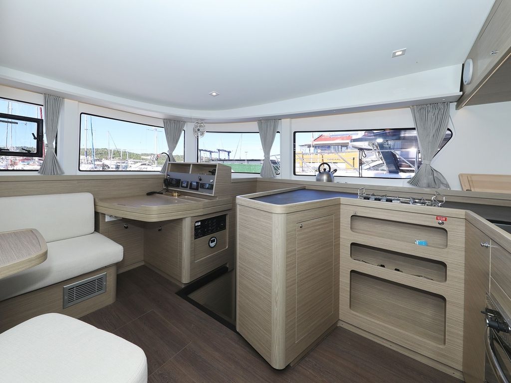 Boat picture 13