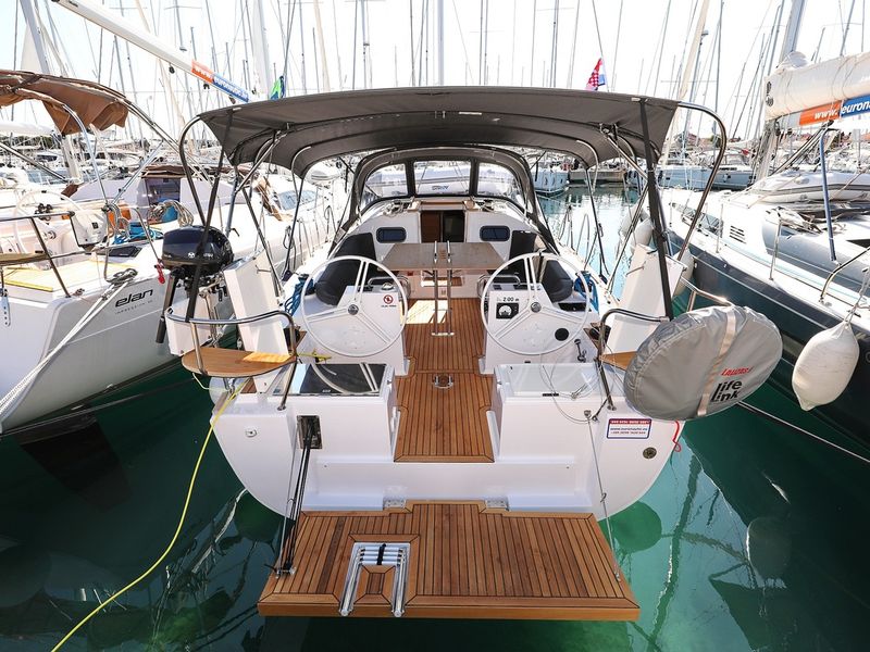 Photo of undefined, image 1 of 21