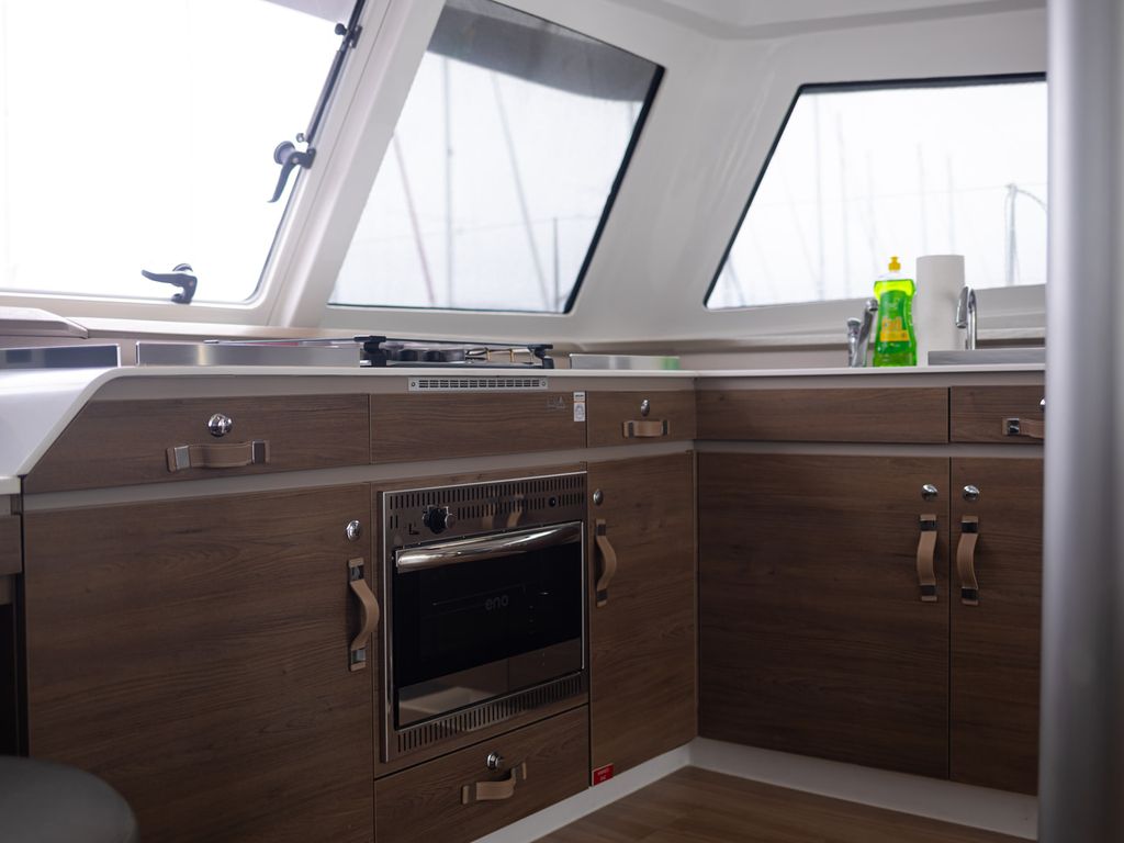 Boat picture 14