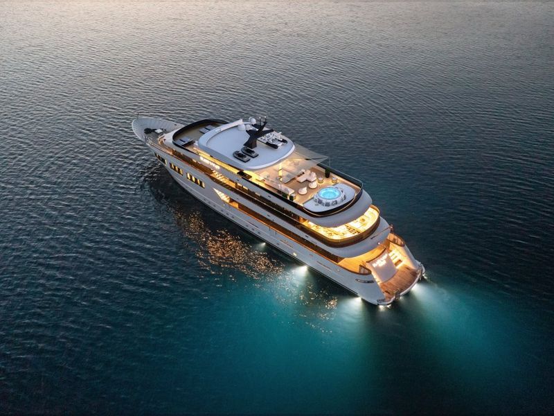 Photo of undefined, image 1 of 25