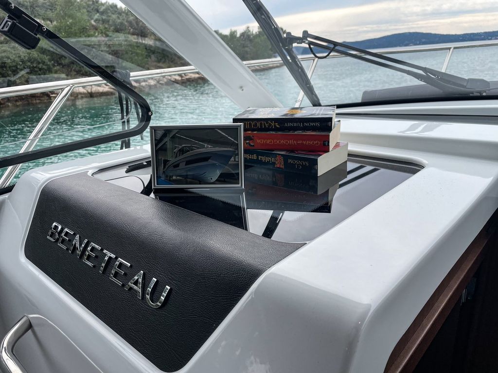 Boat picture 9