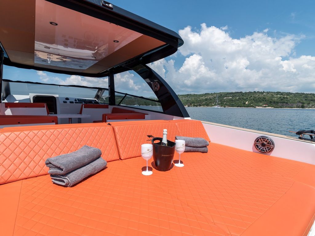 Boat picture 9