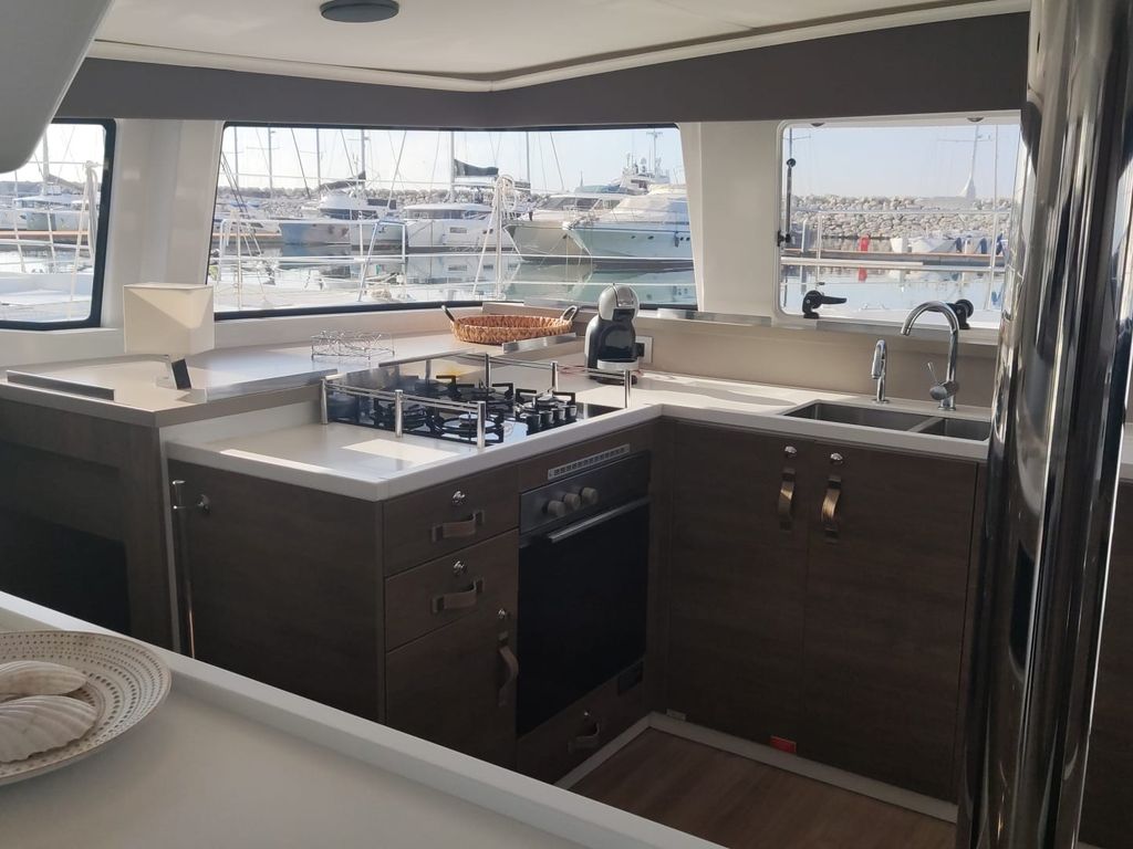 Boat picture 4
