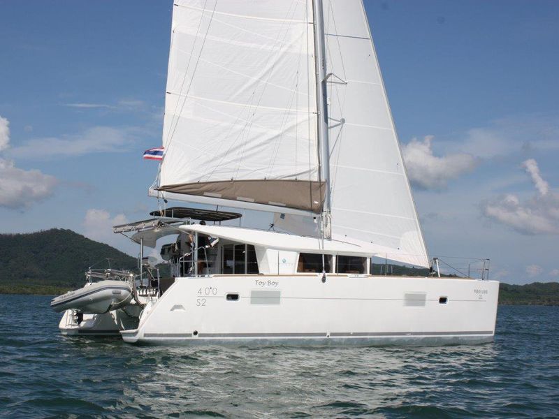 Photo of undefined, image 1 of 16