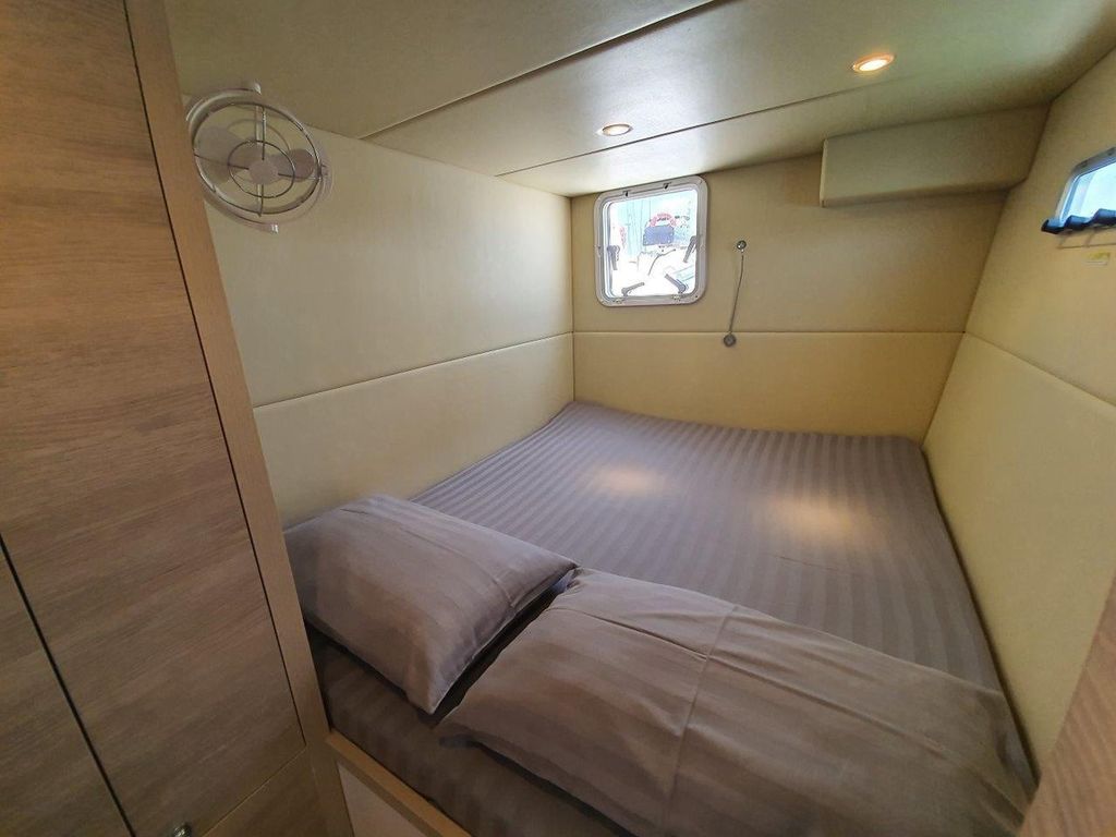 Boat picture 13