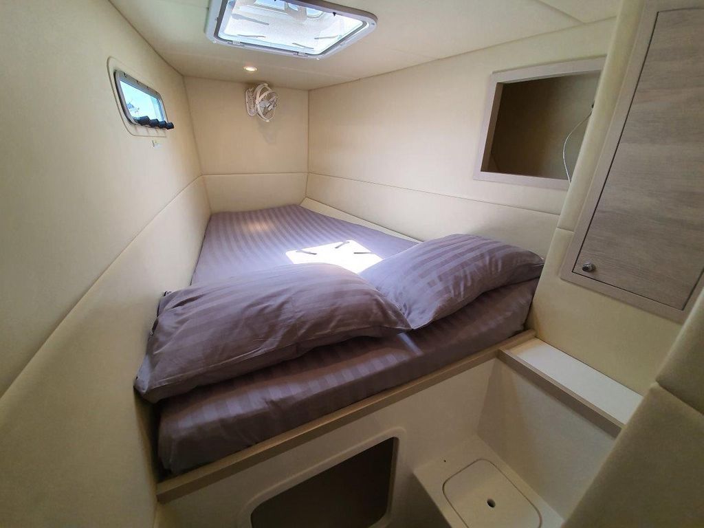 Boat picture 14