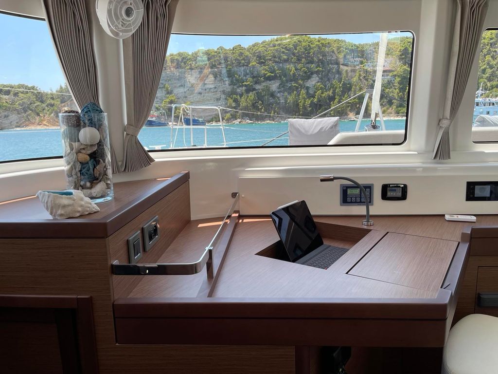 Boat picture 13