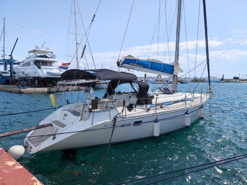 Photo of undefined, image 1 of 12