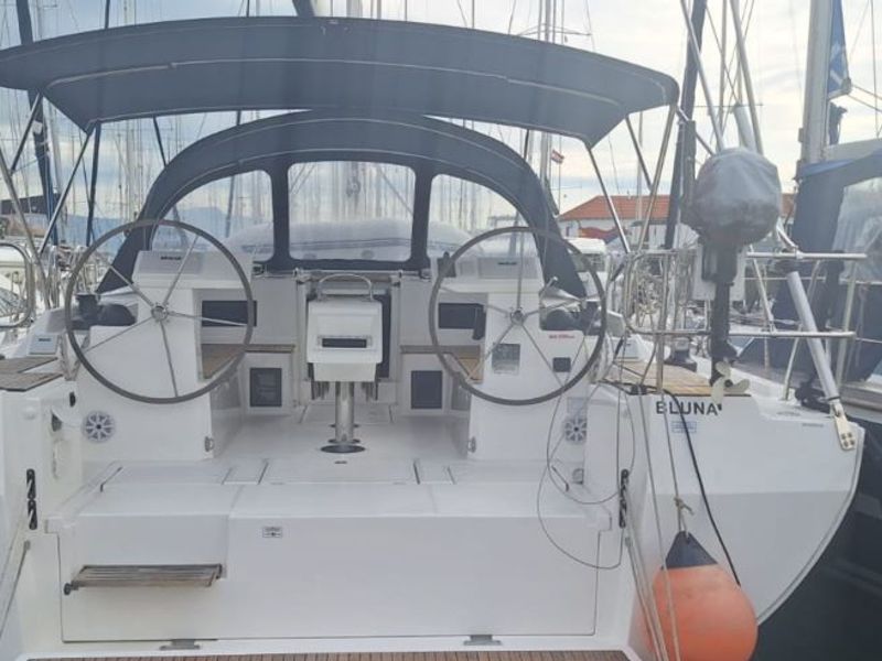 Photo of undefined, image 1 of 13