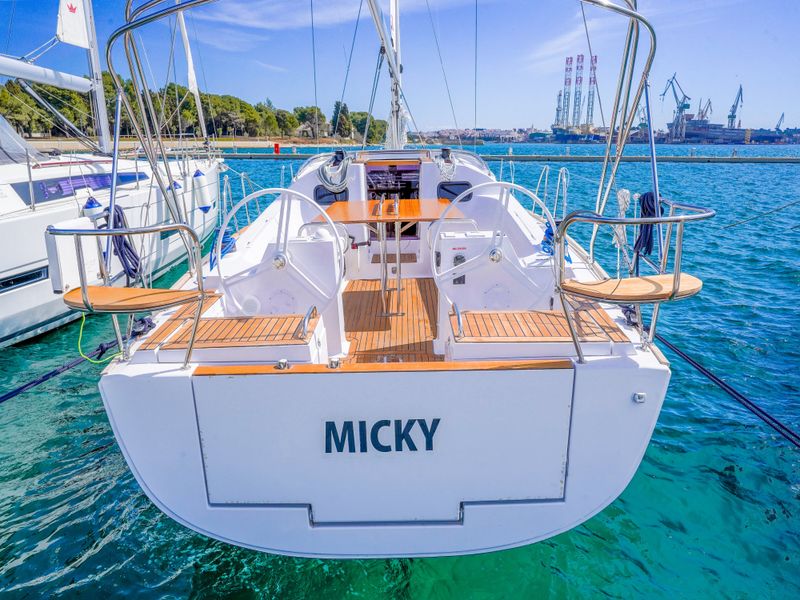 Boat image