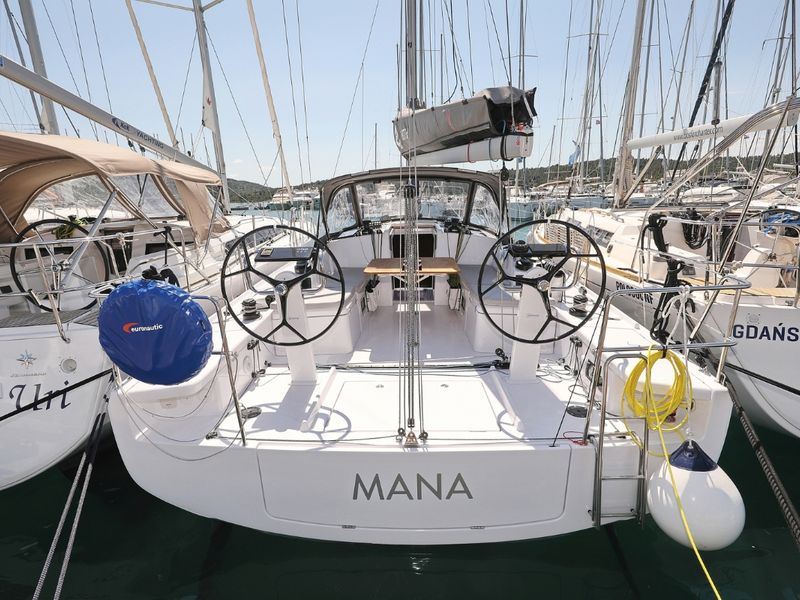 Photo of undefined, image 1 of 15