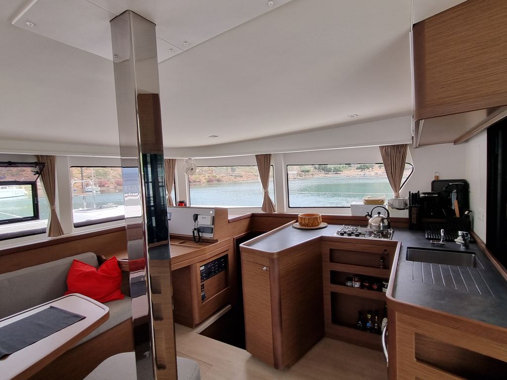 Boat picture 14