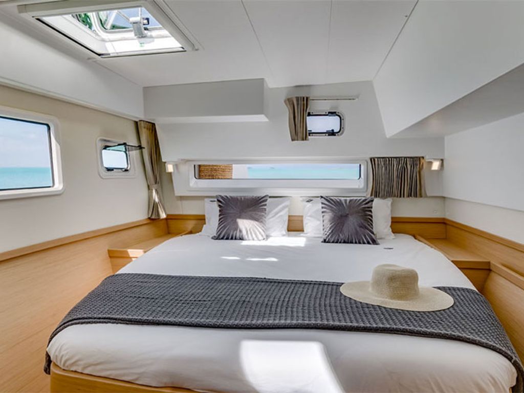 Boat picture 17