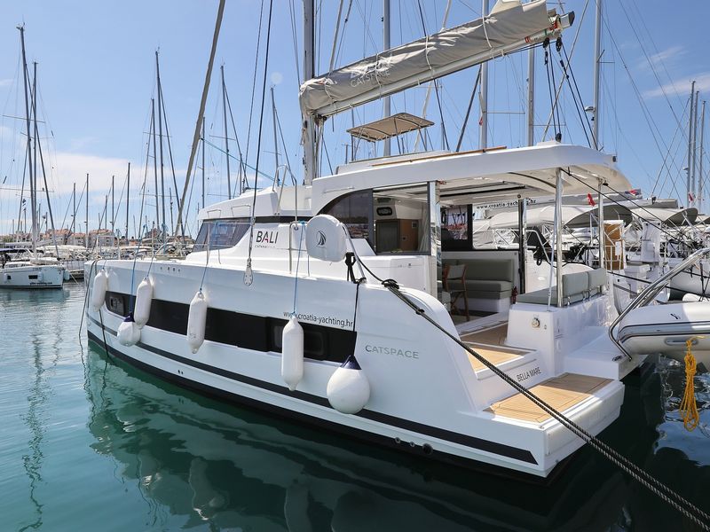 Photo of undefined, image 1 of 35