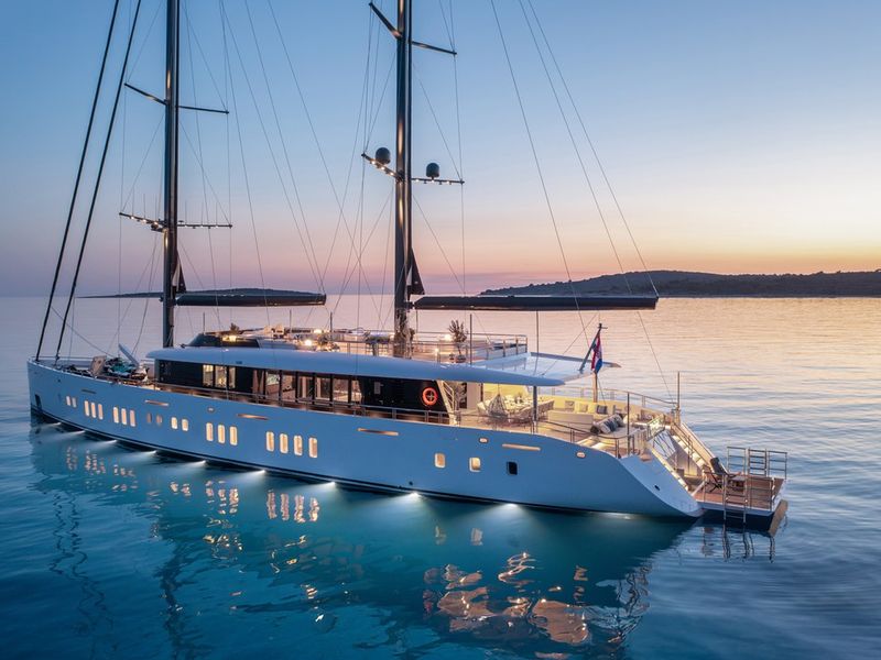 Photo of undefined, image 1 of 32