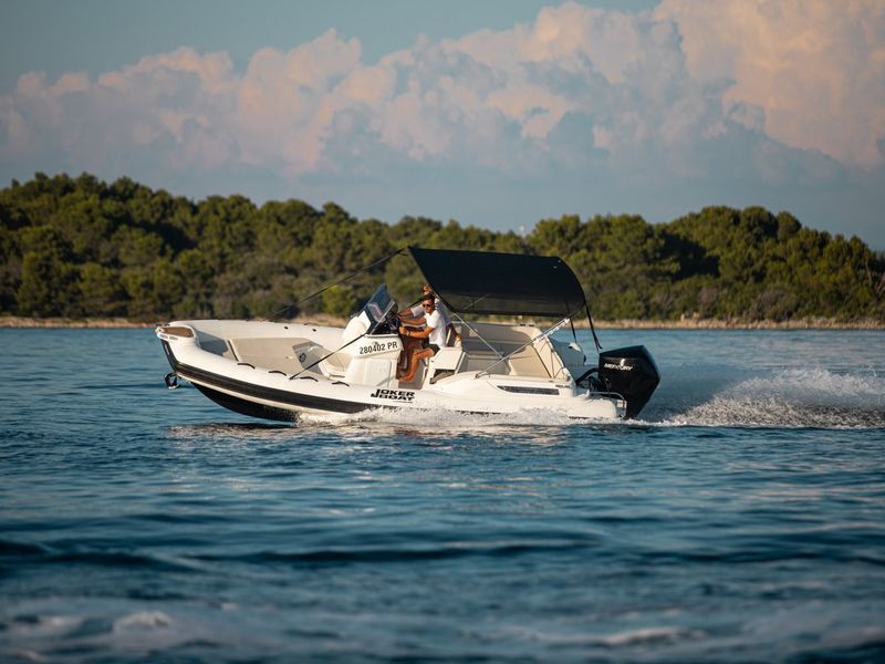 Photo of undefined, image 1 of 17