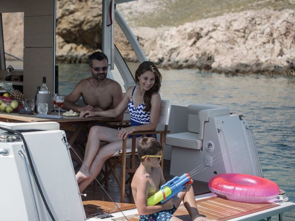 Boat picture 17
