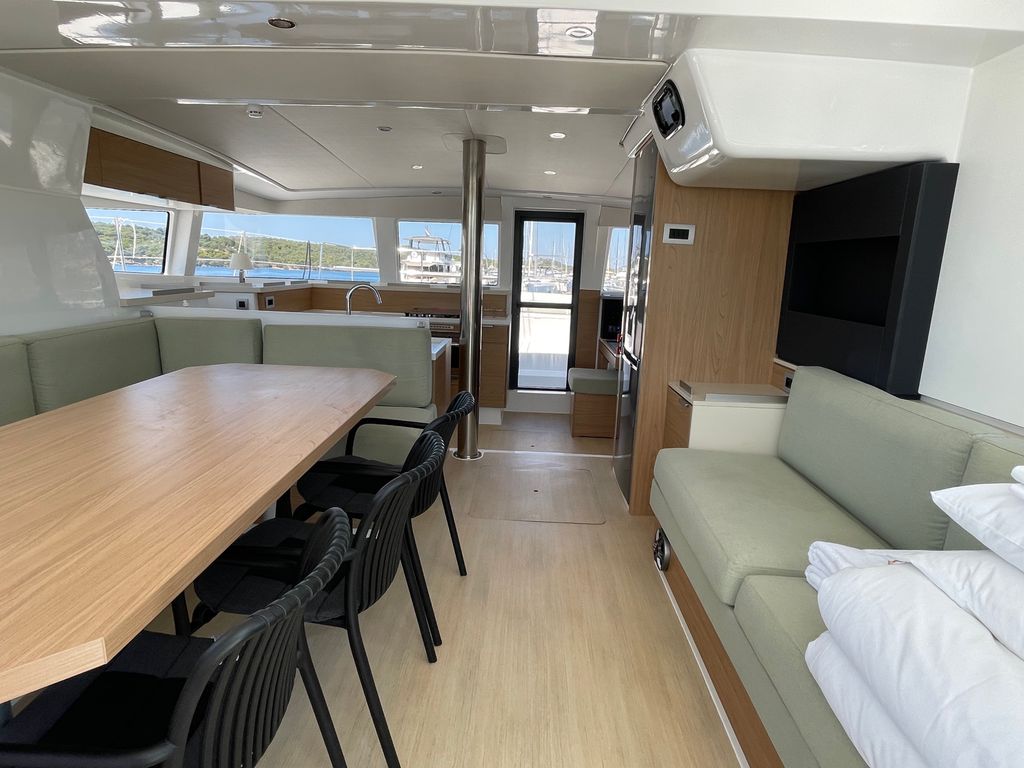 Boat picture 14