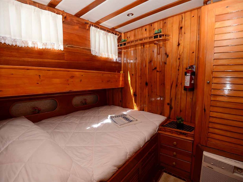 Boat picture 15