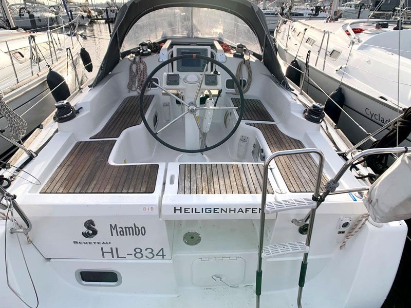 Photo of undefined, image 1 of 17