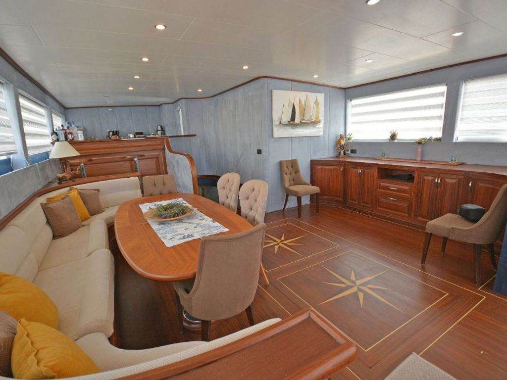 Boat picture 18