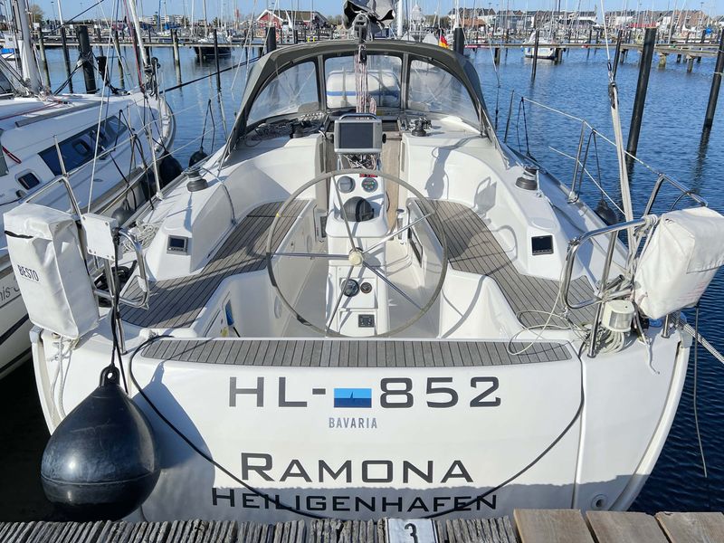 Photo of undefined, image 1 of 19