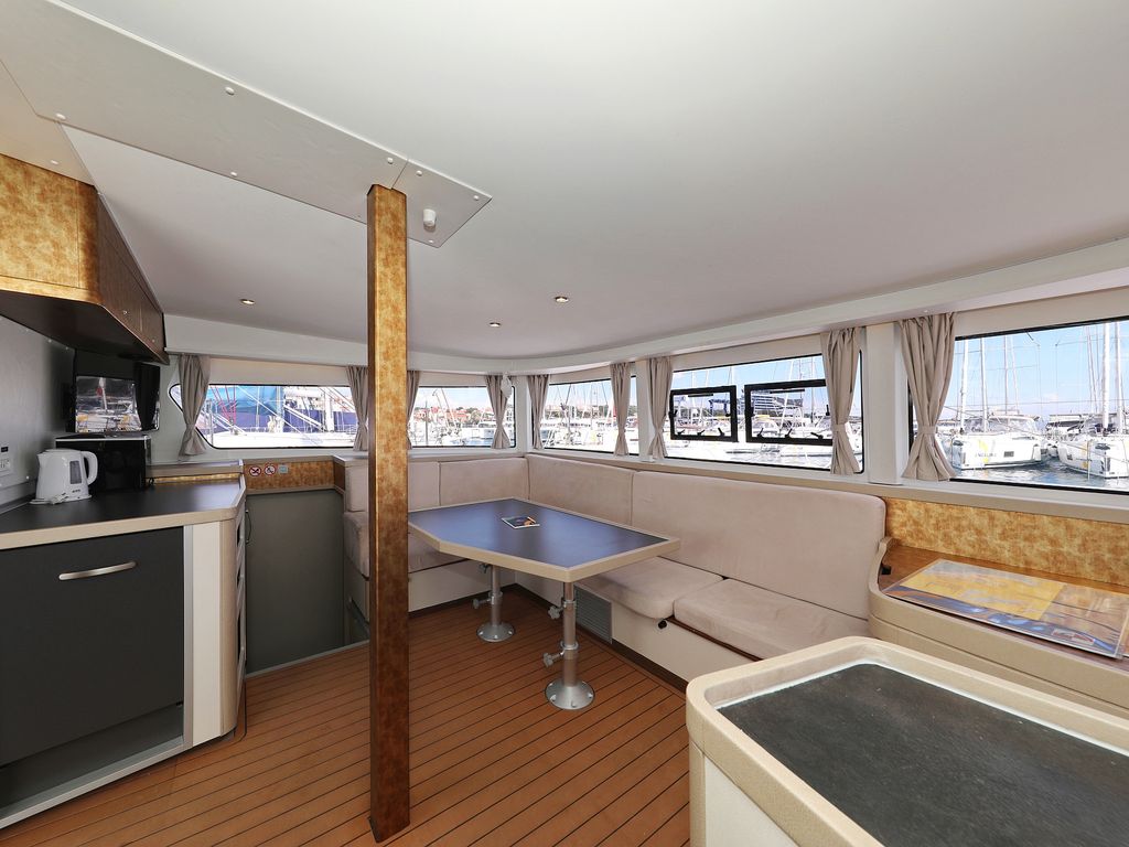 Boat picture 13